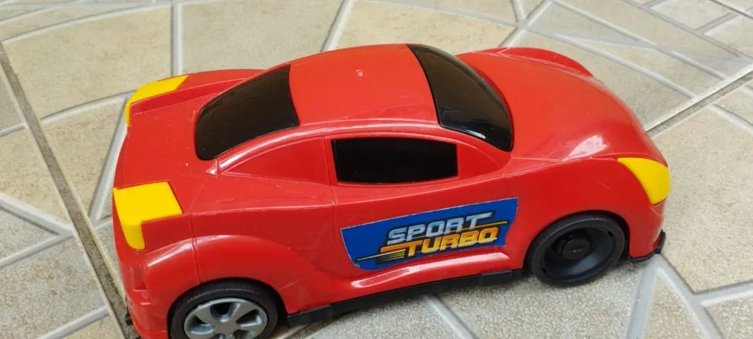 Carrinho de brinquedo