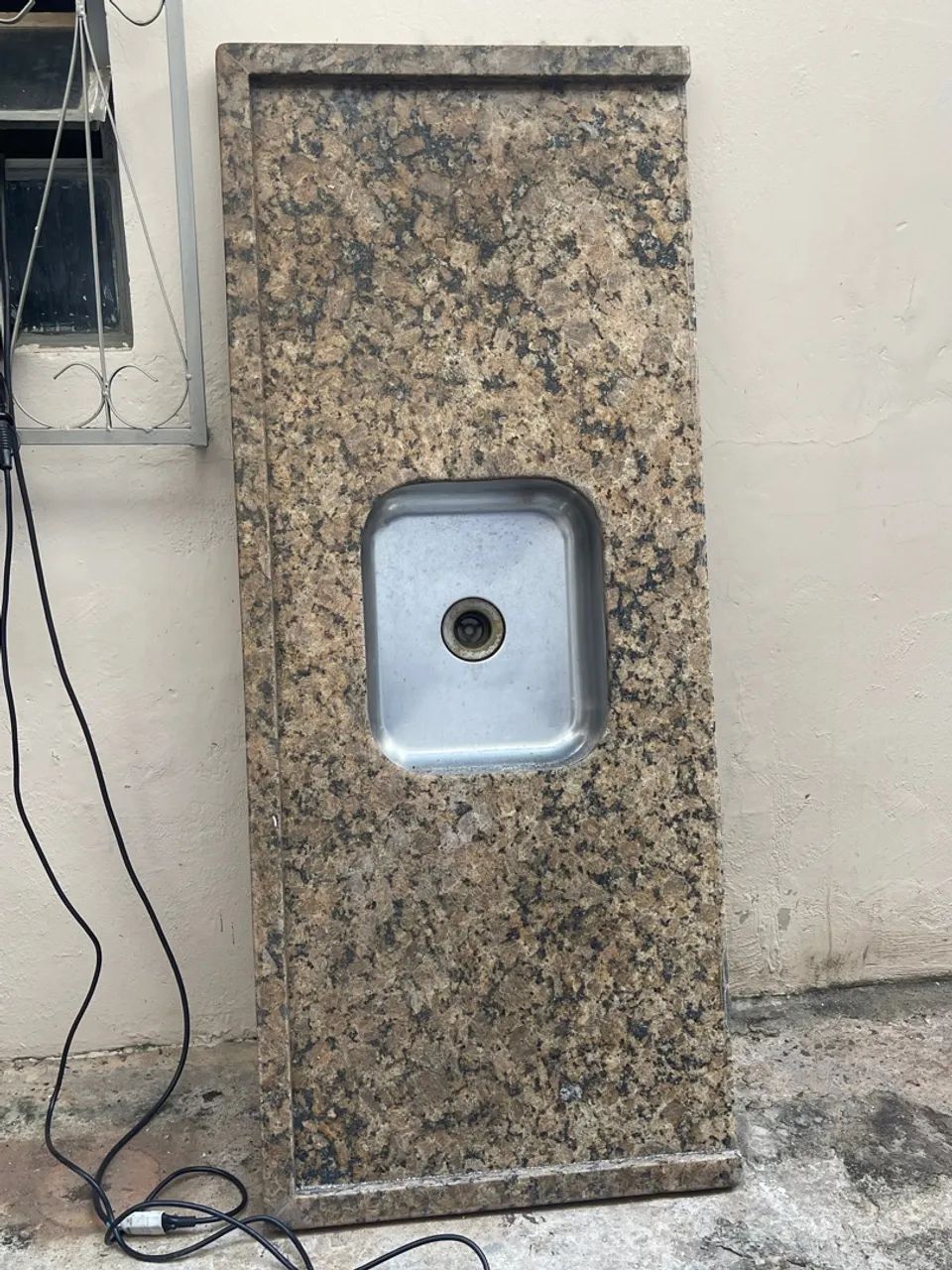 Pia de Granito com Cuba em Aço Inox