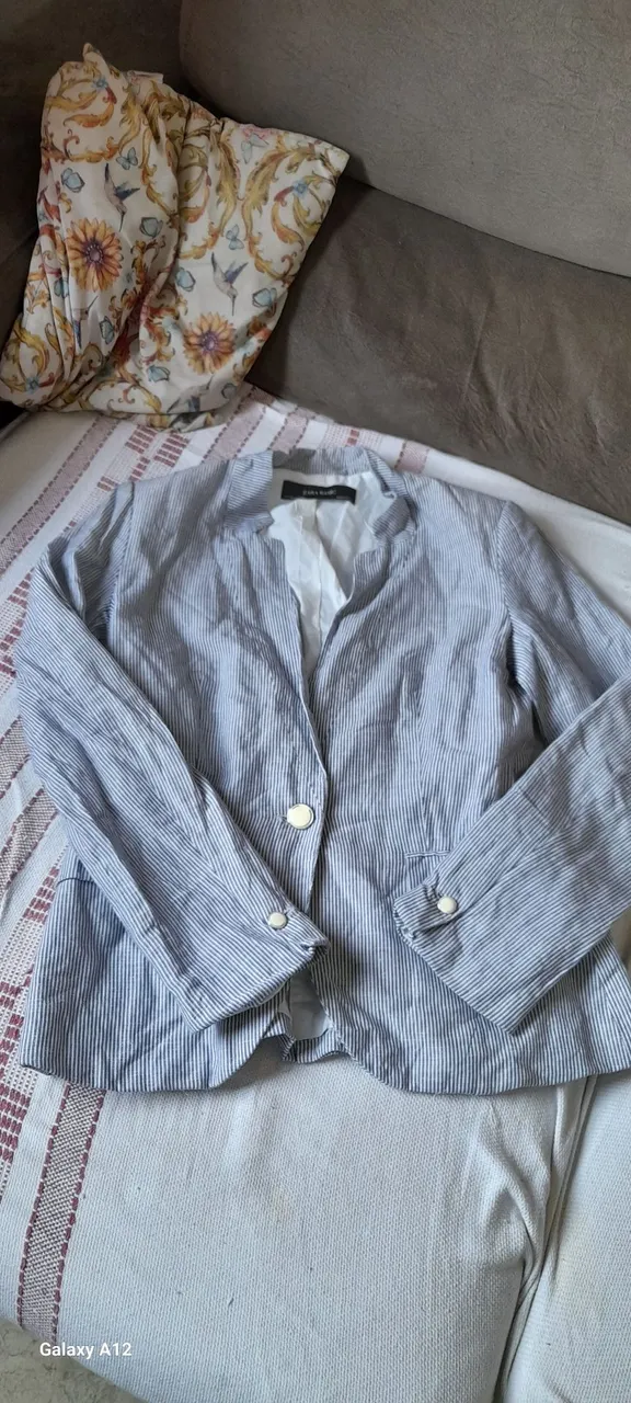 Blazer listrado azul e branco zara n36