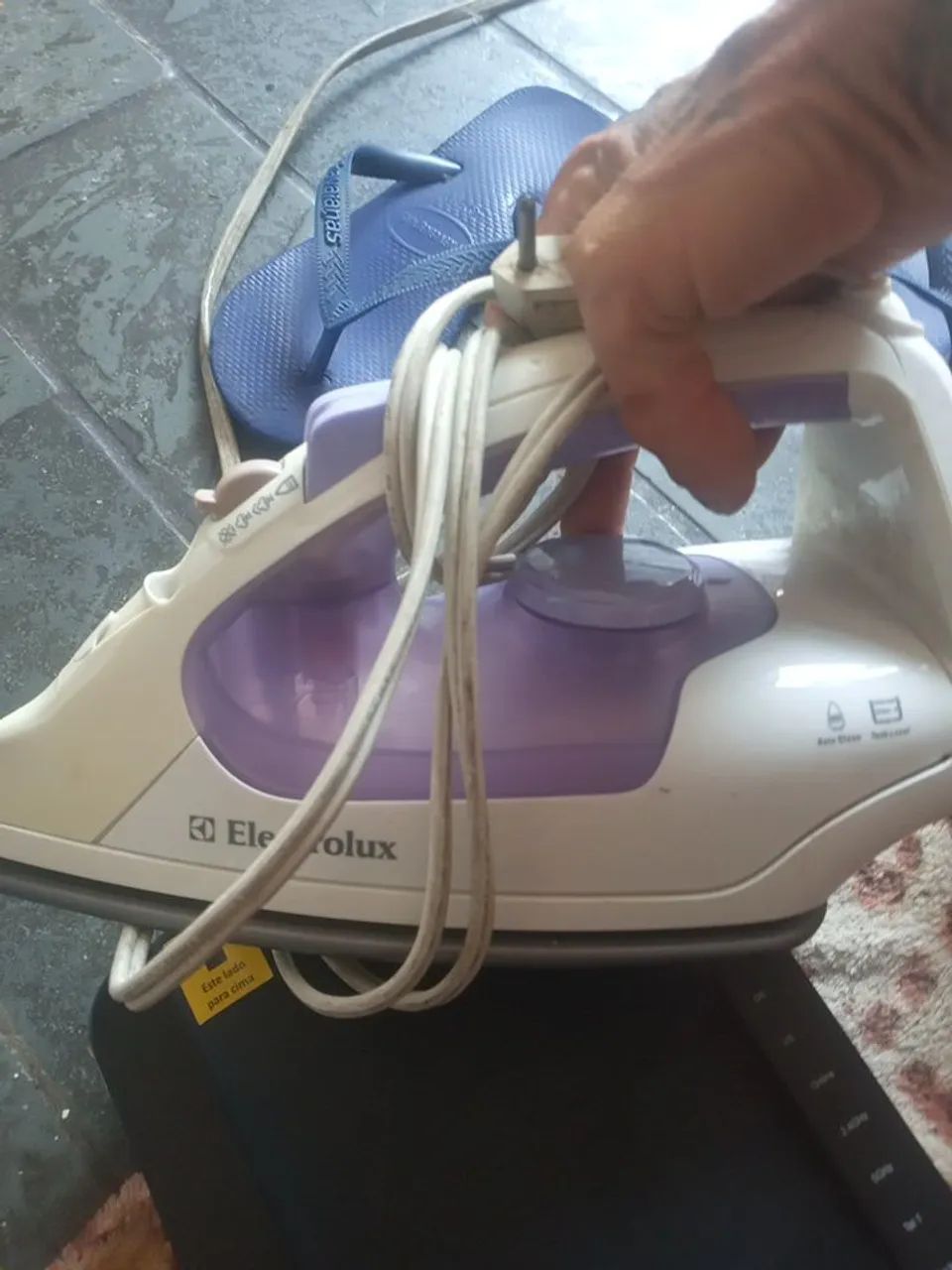 2 Ferros de Passar Roupa - Ótimo Estado! - Foto 2