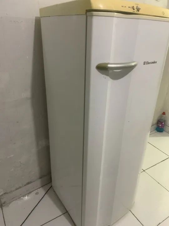 Geladeira Electrolux Re29 - Foto 3