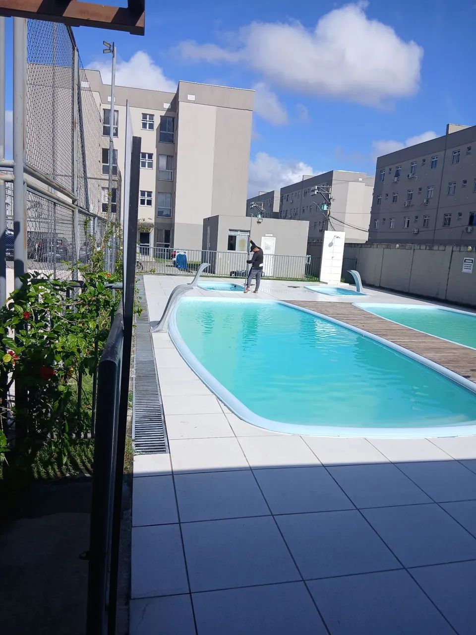 Aluga-se um lindo apartamento.