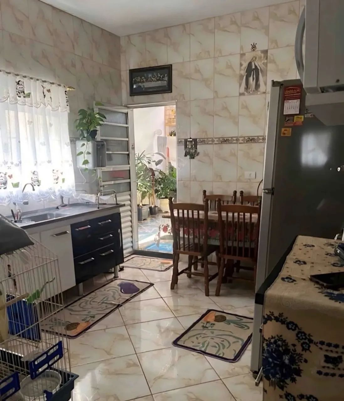 Casa a venda na cidade velha > 