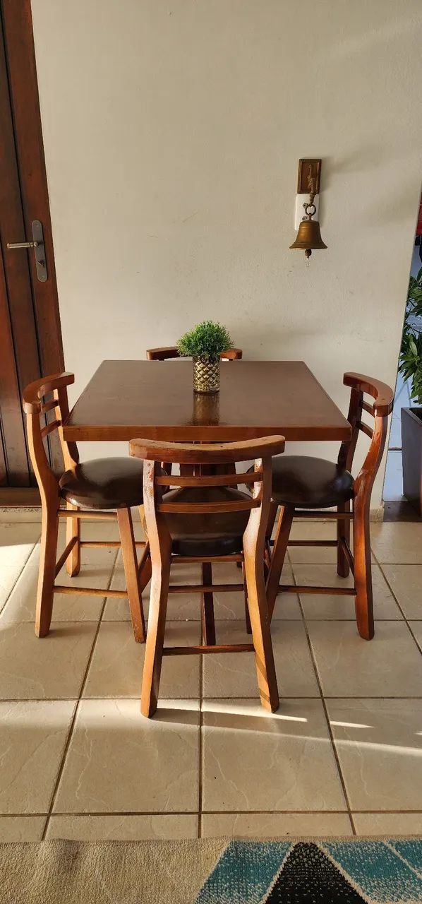 Conjunto de mesa com banquetas, madeira maciça 