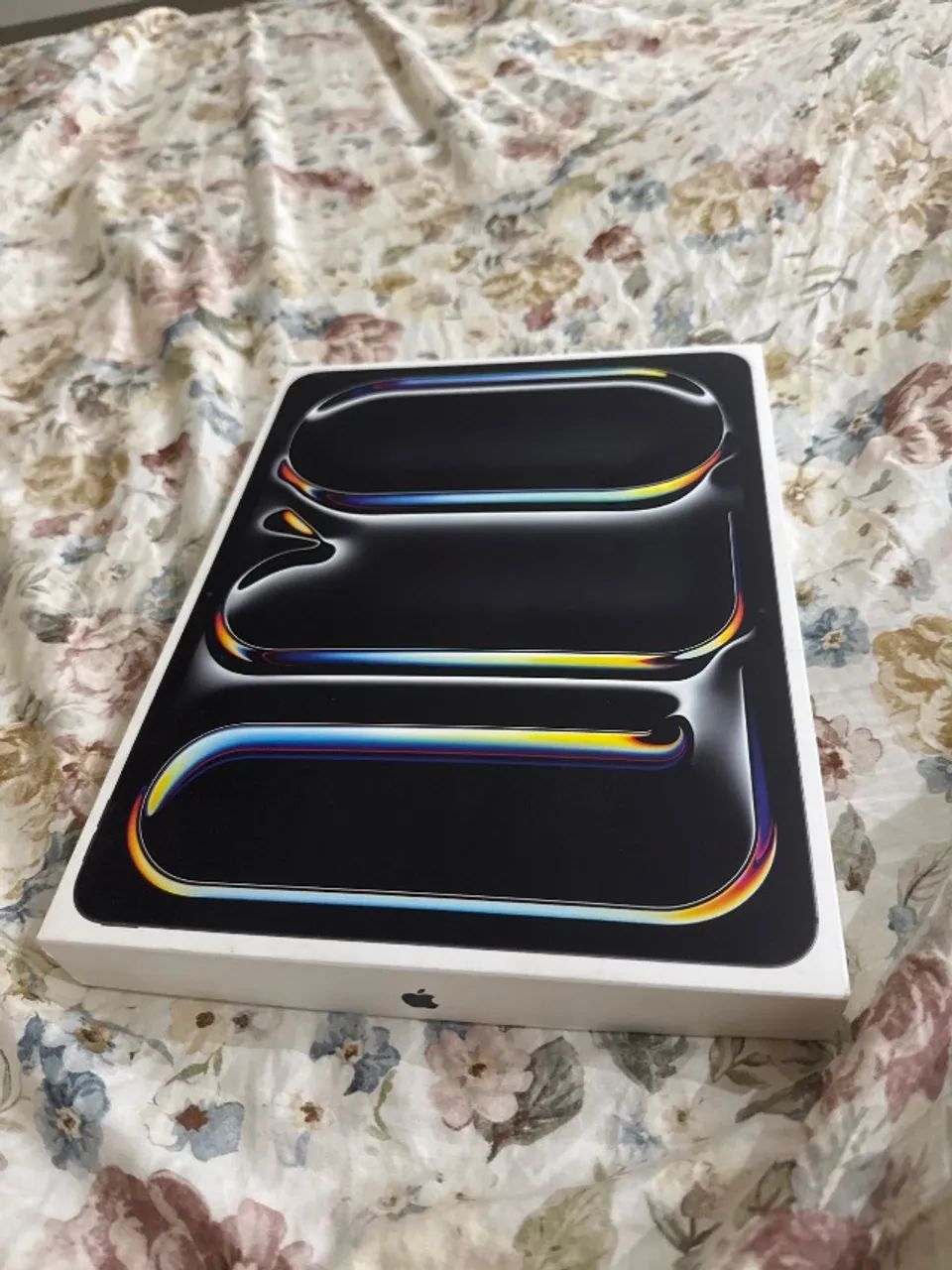 Ipad 13 pro m5 wi-fi 512g com teclado apple