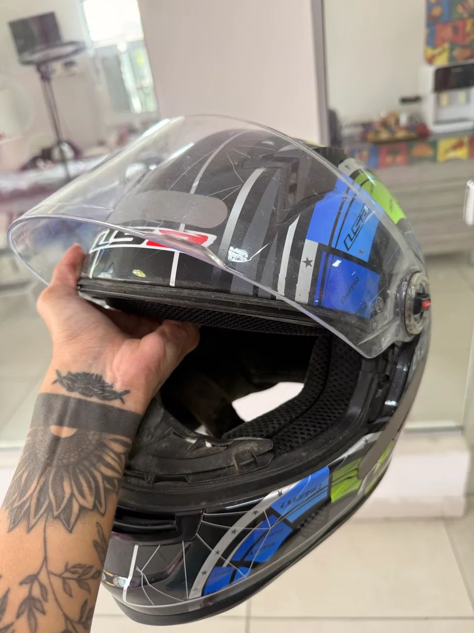 Capacete ls2 bem conservado - Foto 5