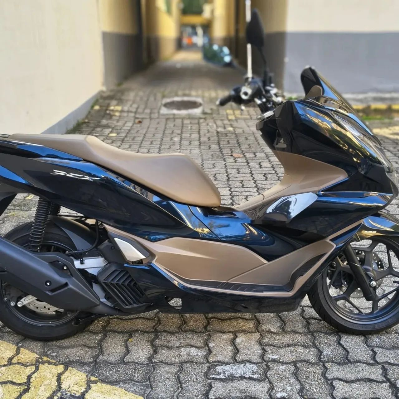PCX DLX ABS 2026 - Foto 4