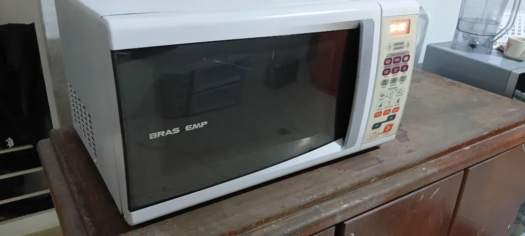 Microondas brastemp 31 litros - Foto 4