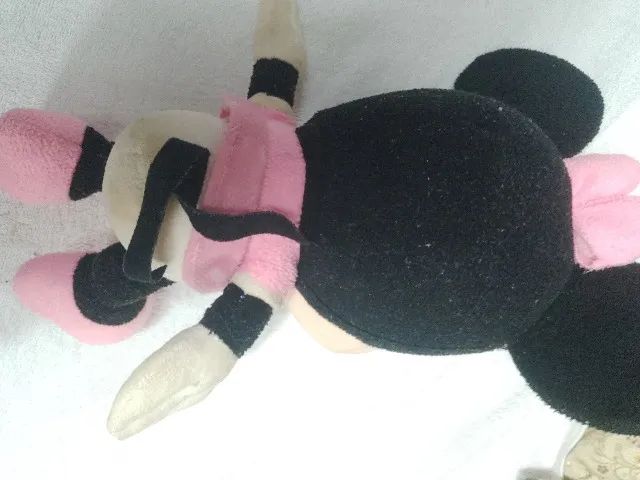 Boneca pelúcia Minnie  - Foto 4