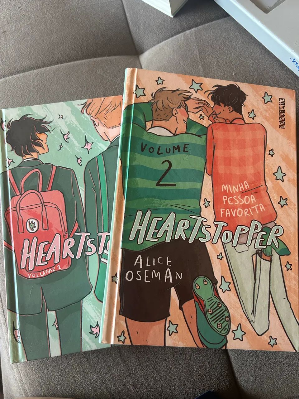livro 1 e 2 de heartstopper 