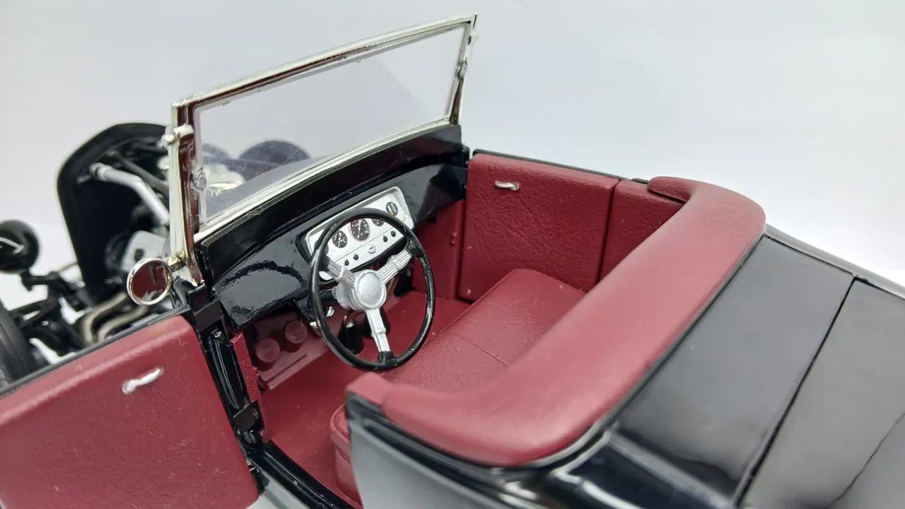 Miniatura Ford Roadster 1929 1/18 - Hobbies e coleções - Vila