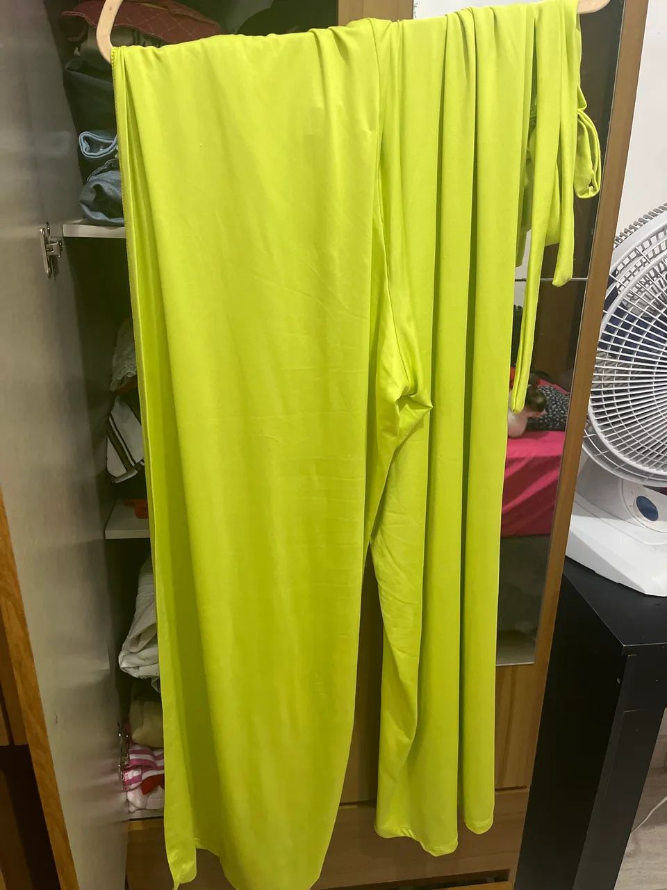 Calça envelope cor, verde veste super bem 