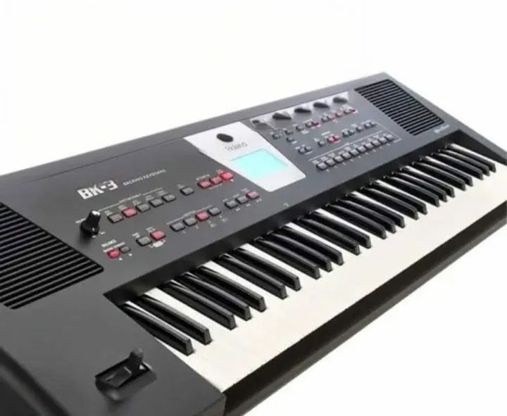 Teclado Roland BK-3 Breaking Keyboard. - Foto 2