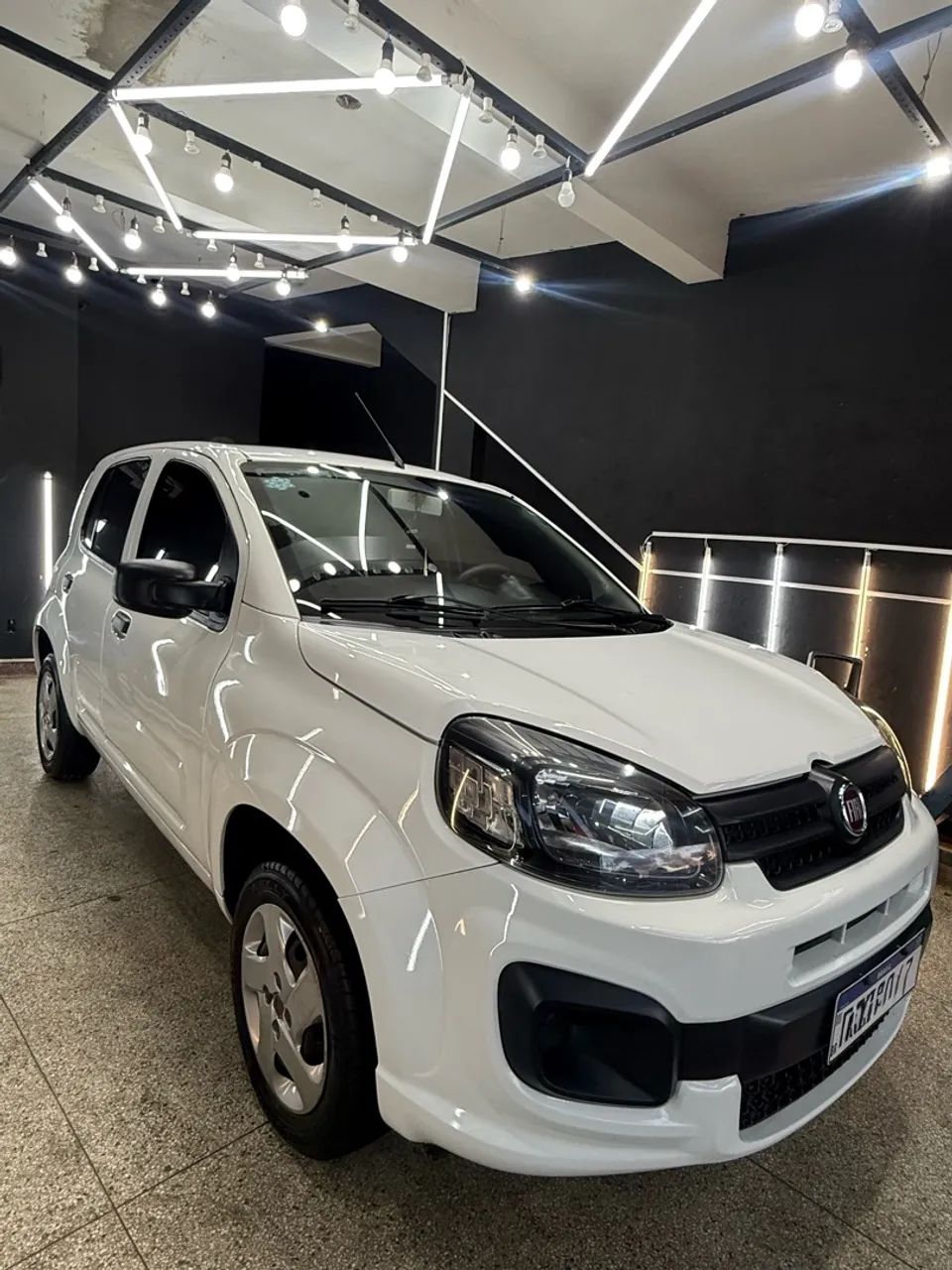 Fiat Uno Attractive 1.0 EVO Fire Flex 8V 5P 2021 - Foto 2