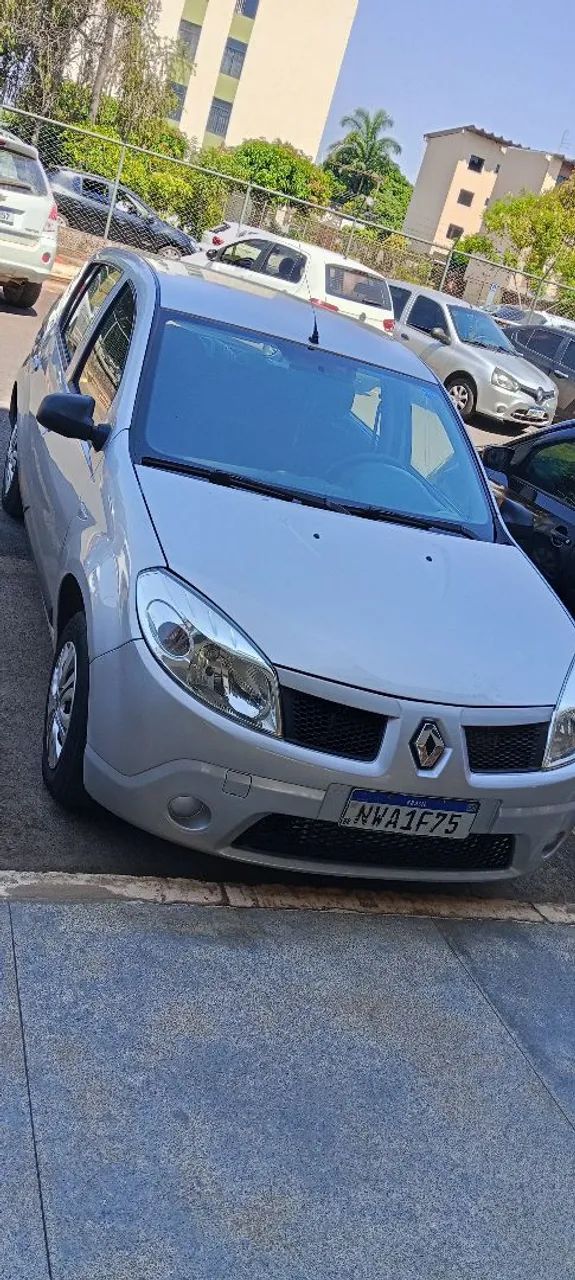 Renault Sandero EXPRESSION HI-FLEX 1.0 16V 5P 2011