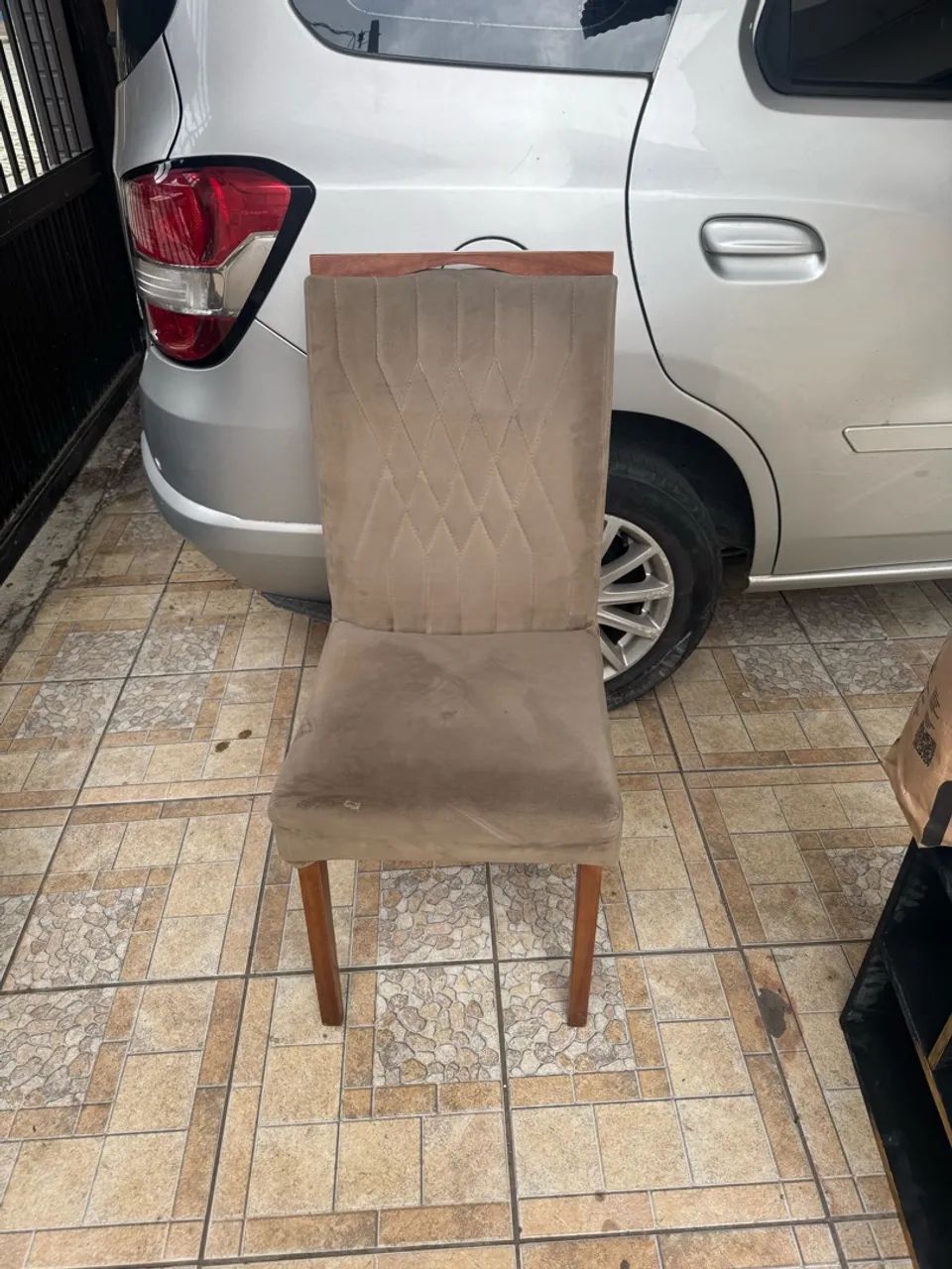 Cadeiras estofadas  - Foto 5