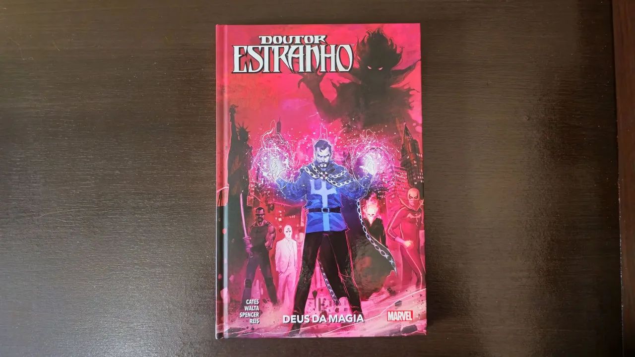 Doutor Estranho - Deus da Magia - Marvel - HQ Panini