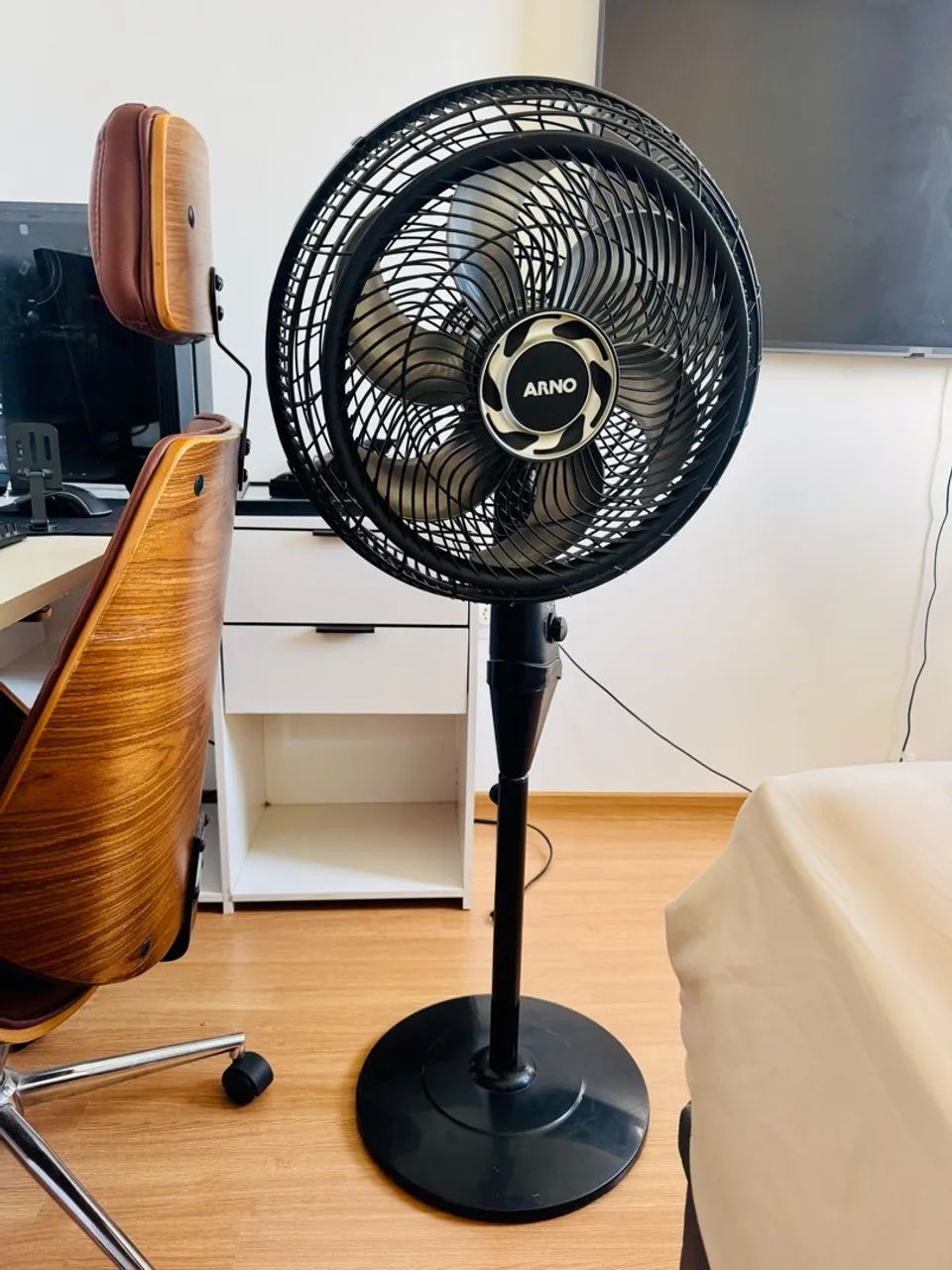 Ventilador de Coluna Arno Ultra Silence Force