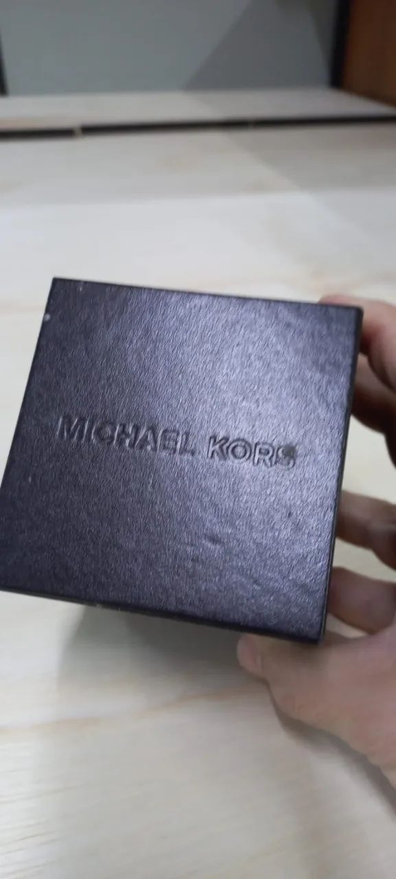 Relógio Michael Kors feminino com strass  - Foto 4