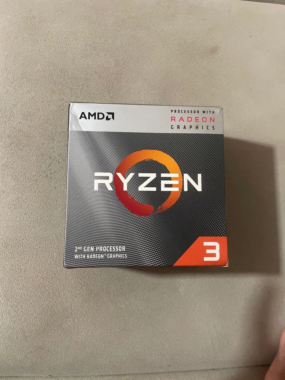 Processador AMD Ryzen 3 3200G com Gráficos Vega 8 (Ótimo Estado)
