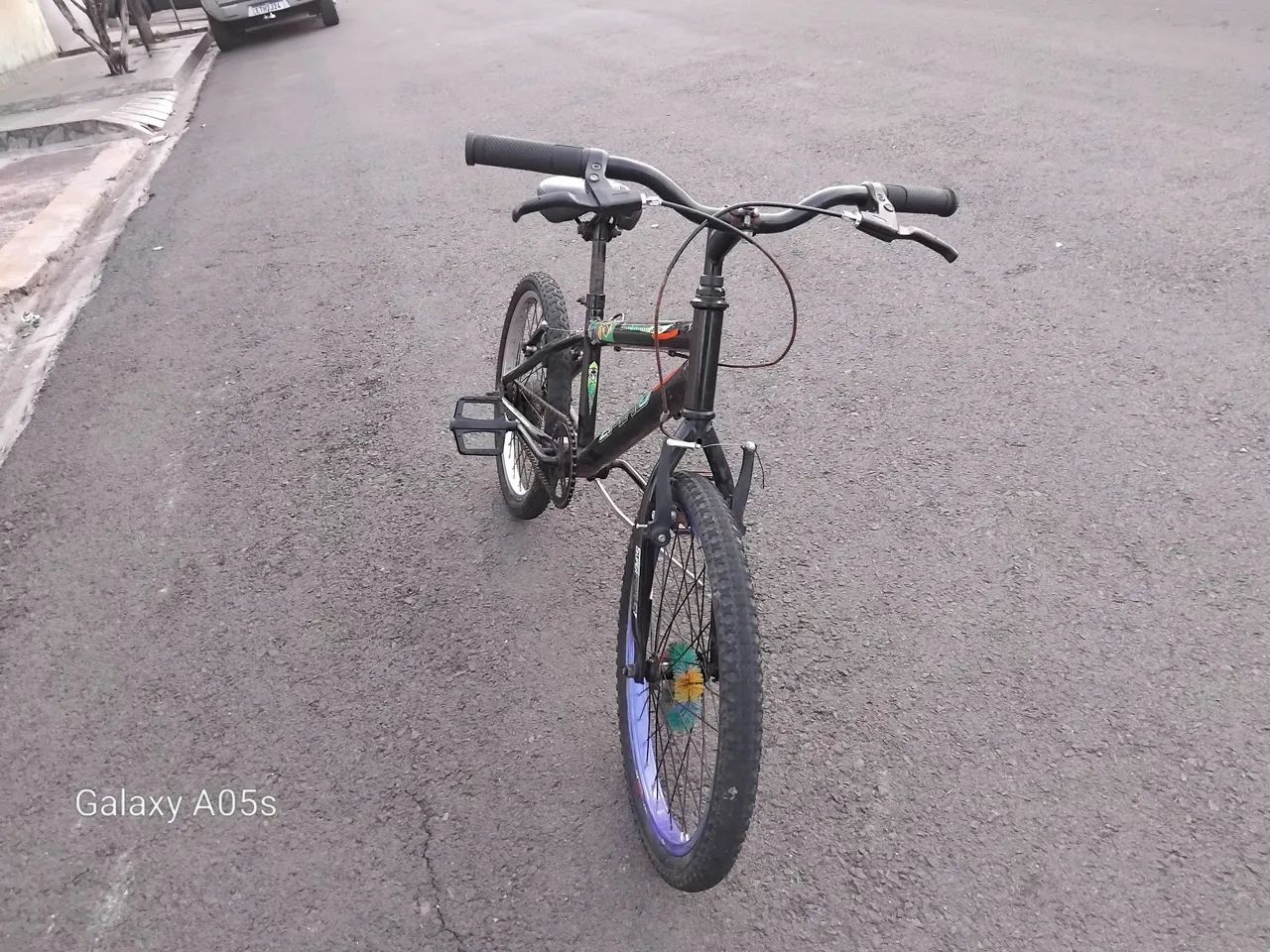Bicicleta aro 20 usada em bons estado