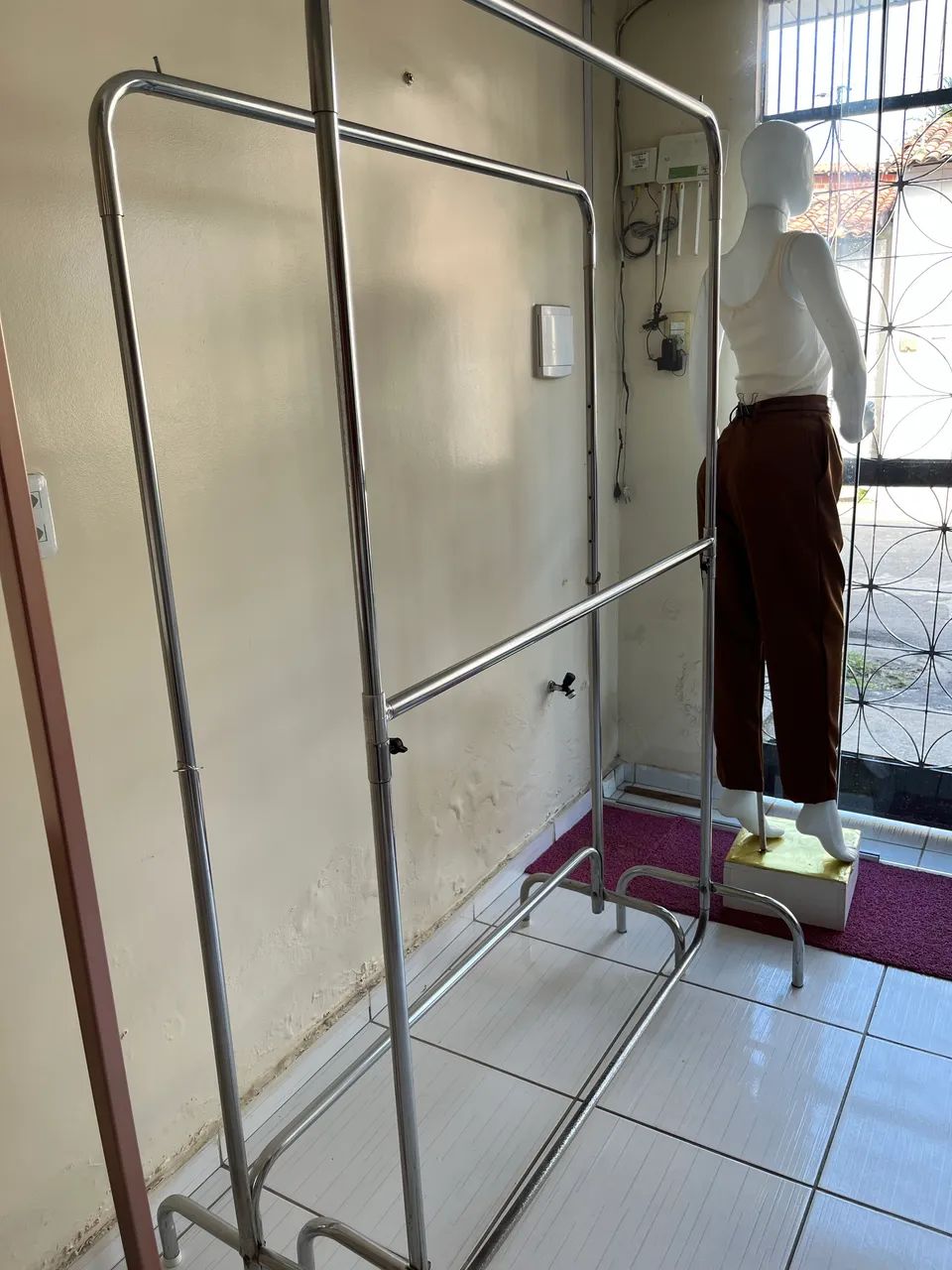 2 Araras de roupa - Foto 2