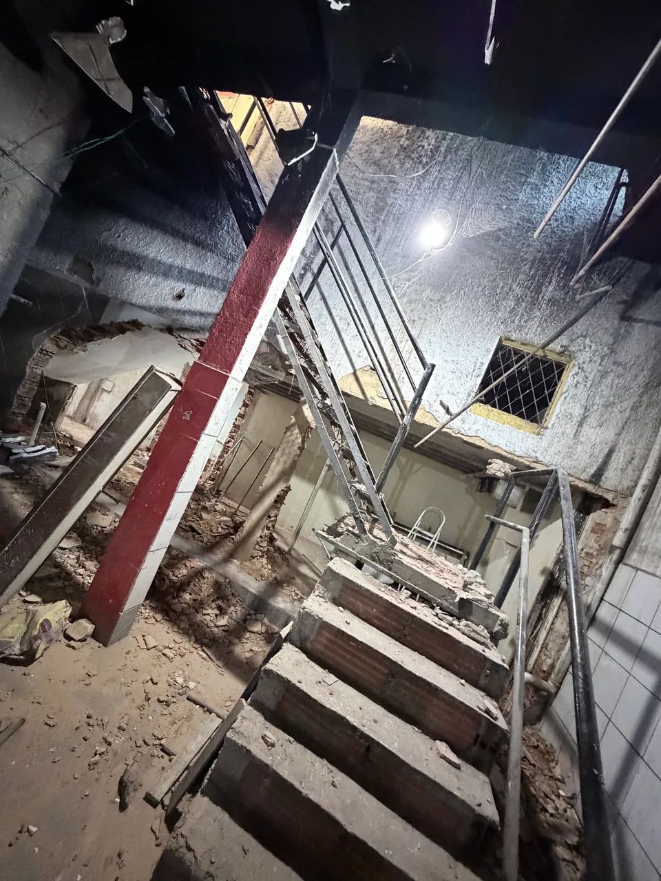 Escada de ferro  - Foto 2