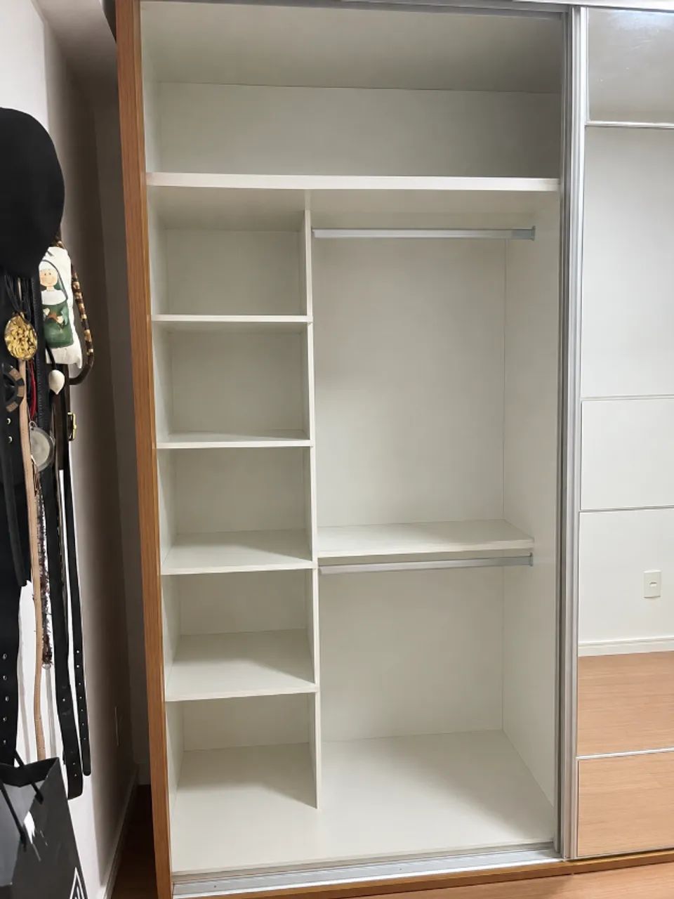 Guarda roupa com espelho - Foto 3