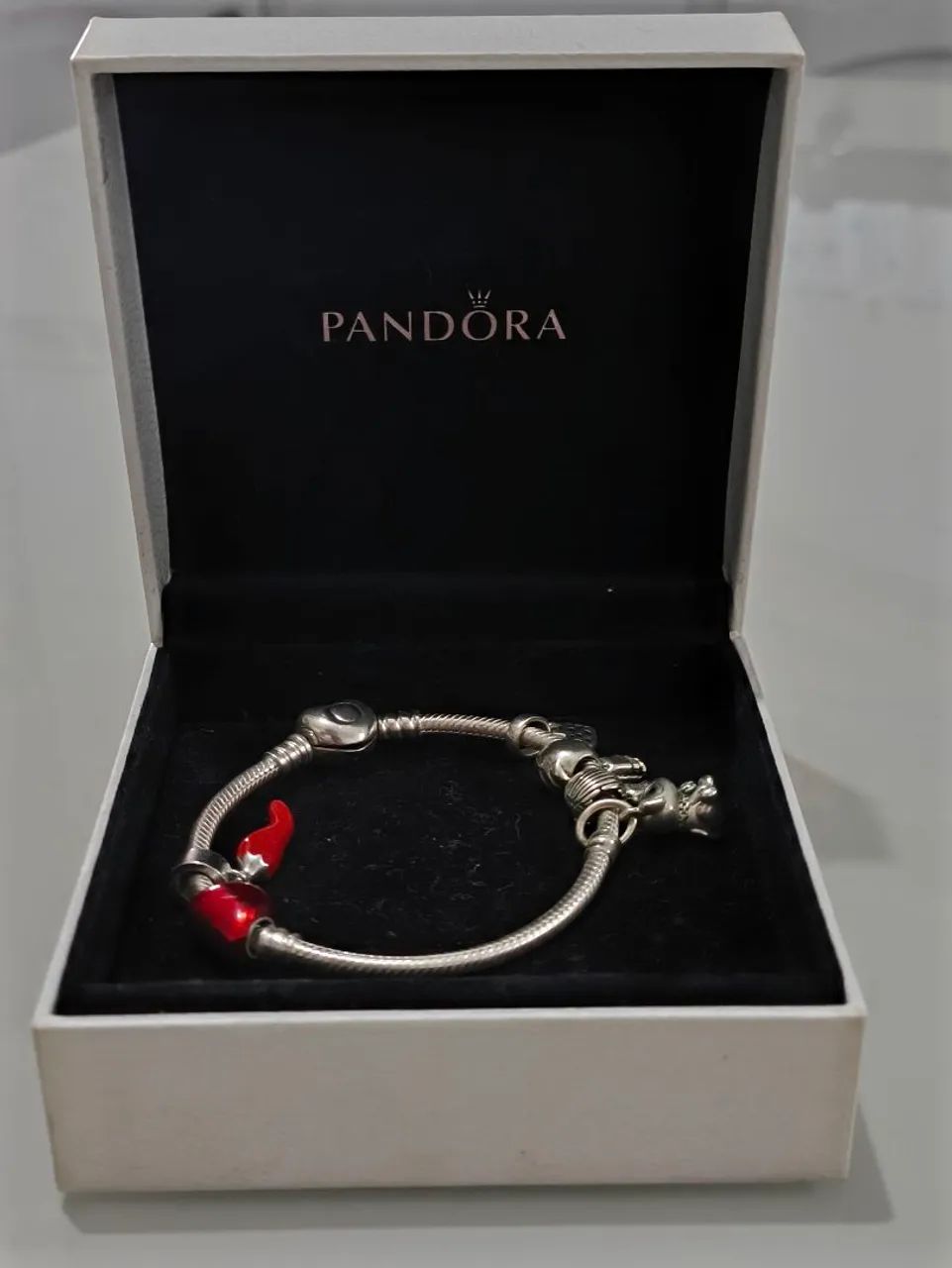 PULSEIRA PANDORA COM BERLOQUES ORIGINAIS