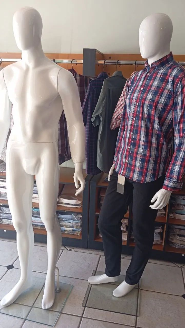 Manequins masculinos - Foto 2
