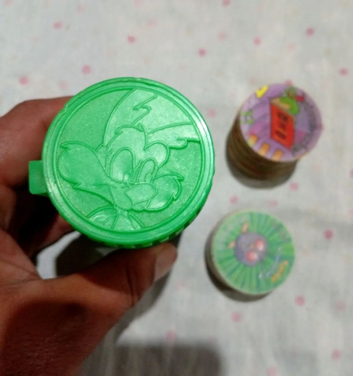 Porta Tazo Elma Chips com 50 peças..32 tazos Holograficos raros e 18 normal  - Foto 4