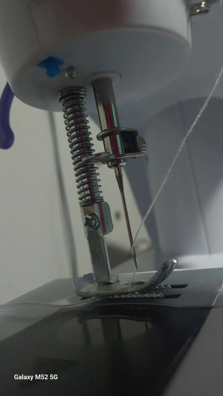 Máquina de costura  - Foto 4