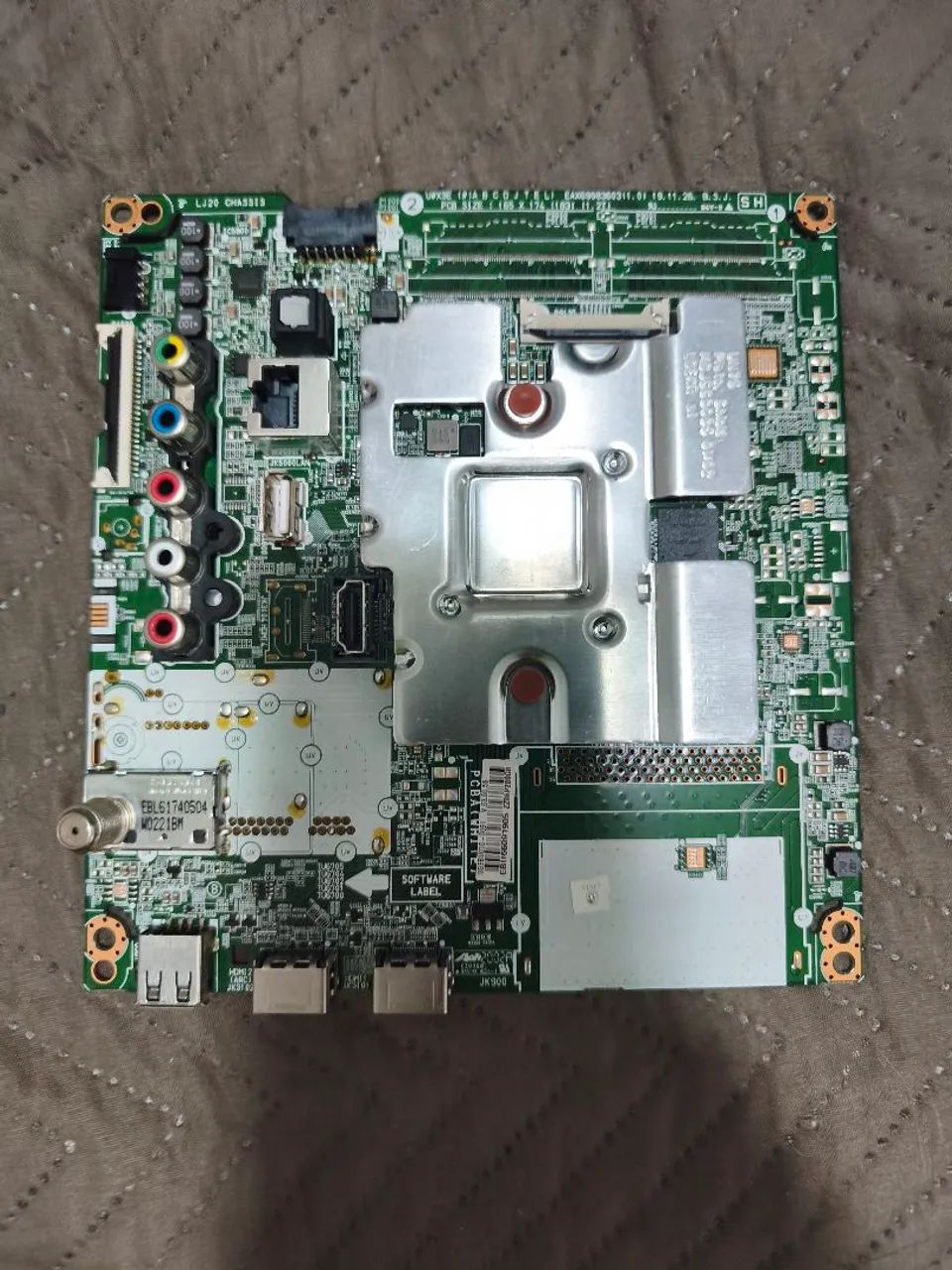 Placa para tv LG 60UN7310PSA - Foto 2