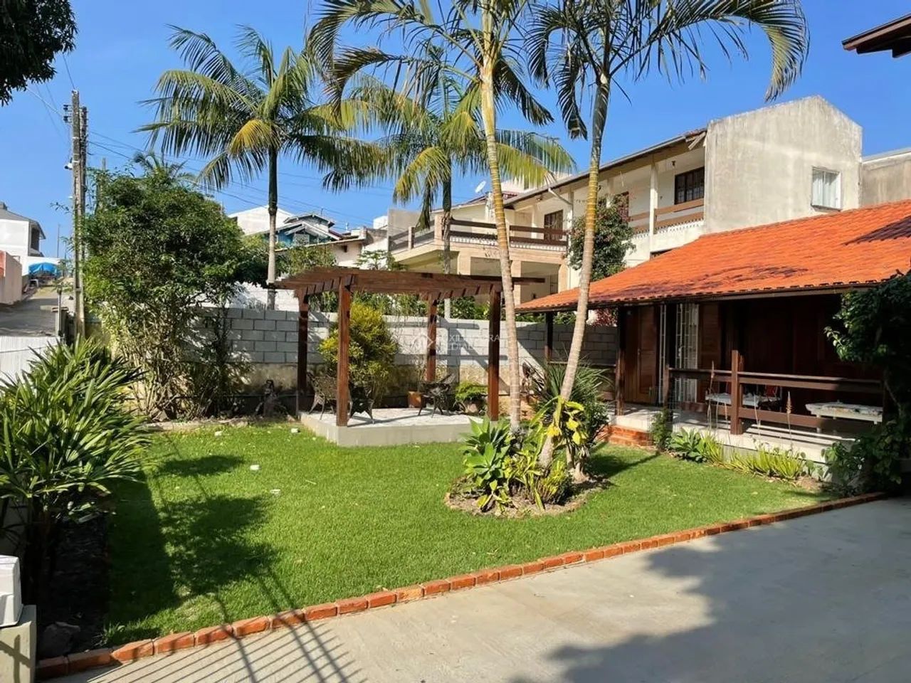Casa 3 quartos, na Praia dos Ingleses - Florianópolis