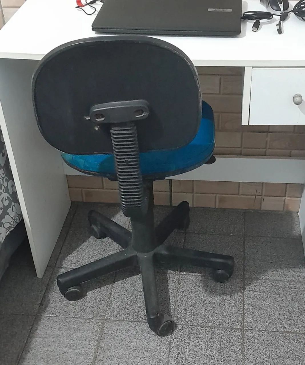 Mesa de estudo e cadeira - Foto 4
