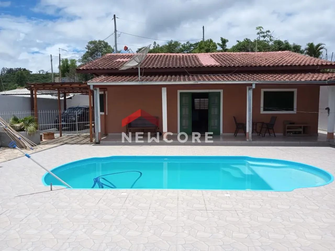 Casa em Jambeiro - Centro - Jambeiro/SP