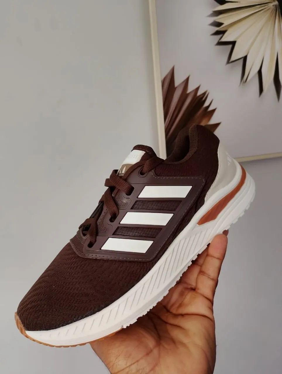Tênis Adidas feminino 