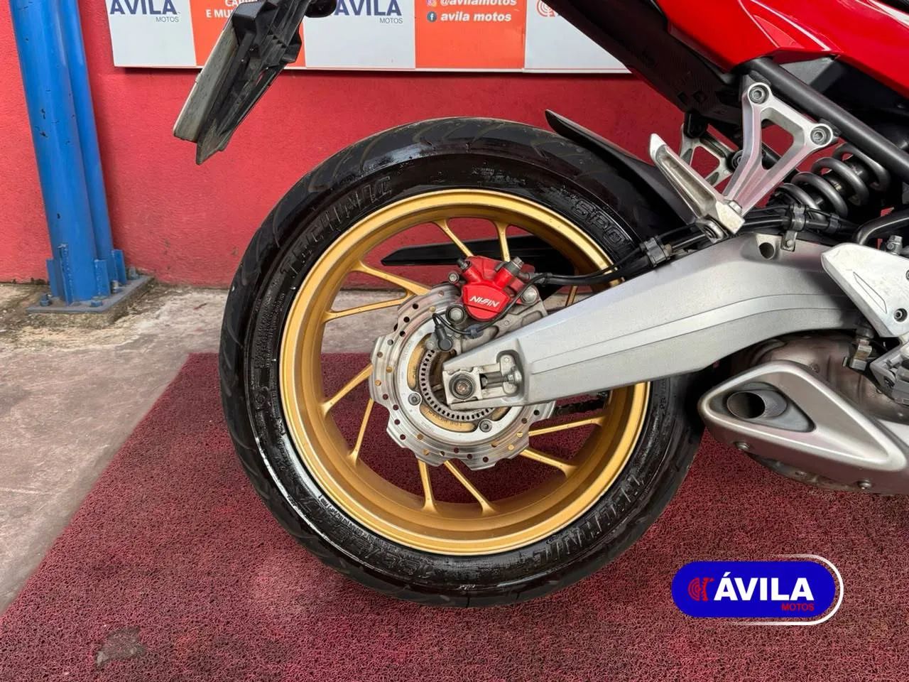 Honda CB 650R 660 cc  - Foto 5