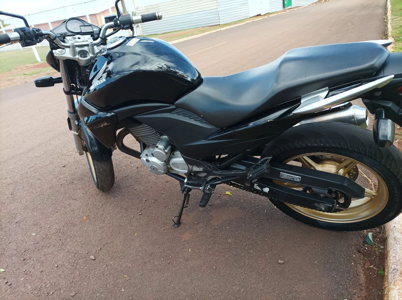 CB 300R Ano 2015 - Foto 2