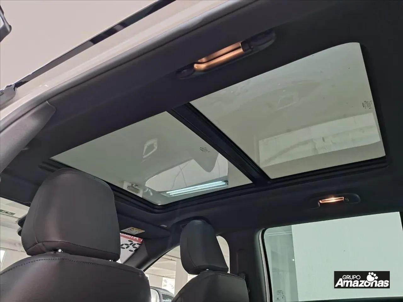 Jeep Commander Black Hurricane 2.0 4x4 TB Aut, foto 18 de 20