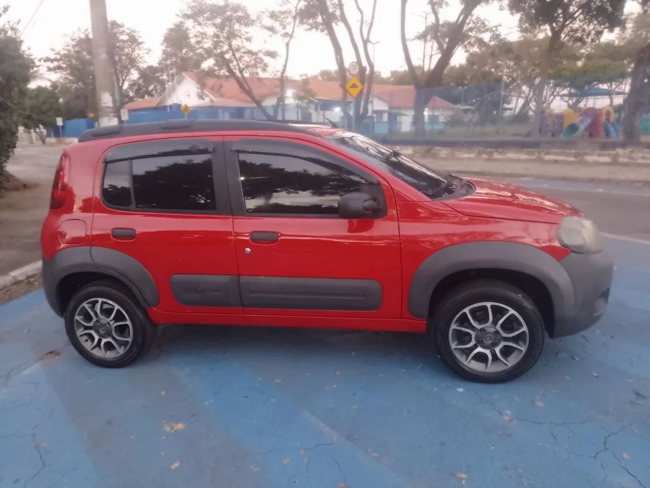 Fiat Uno WAY 1.4 EVO Fire Flex 8V 5P 2012 - Foto 3