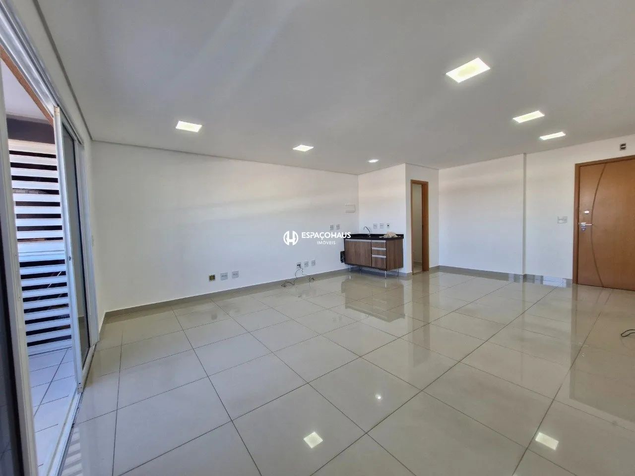 Sala Comercial de 40 m² para Alugar no Office Premium em Indaiatuba -SP - Foto 4