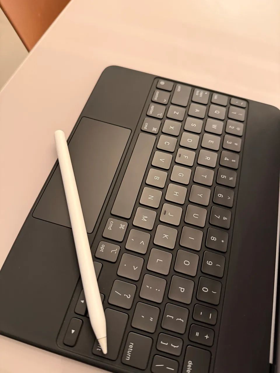 iPad Magic Keyboard 11 pol + Apple Pencil - Tablets e E-Readers