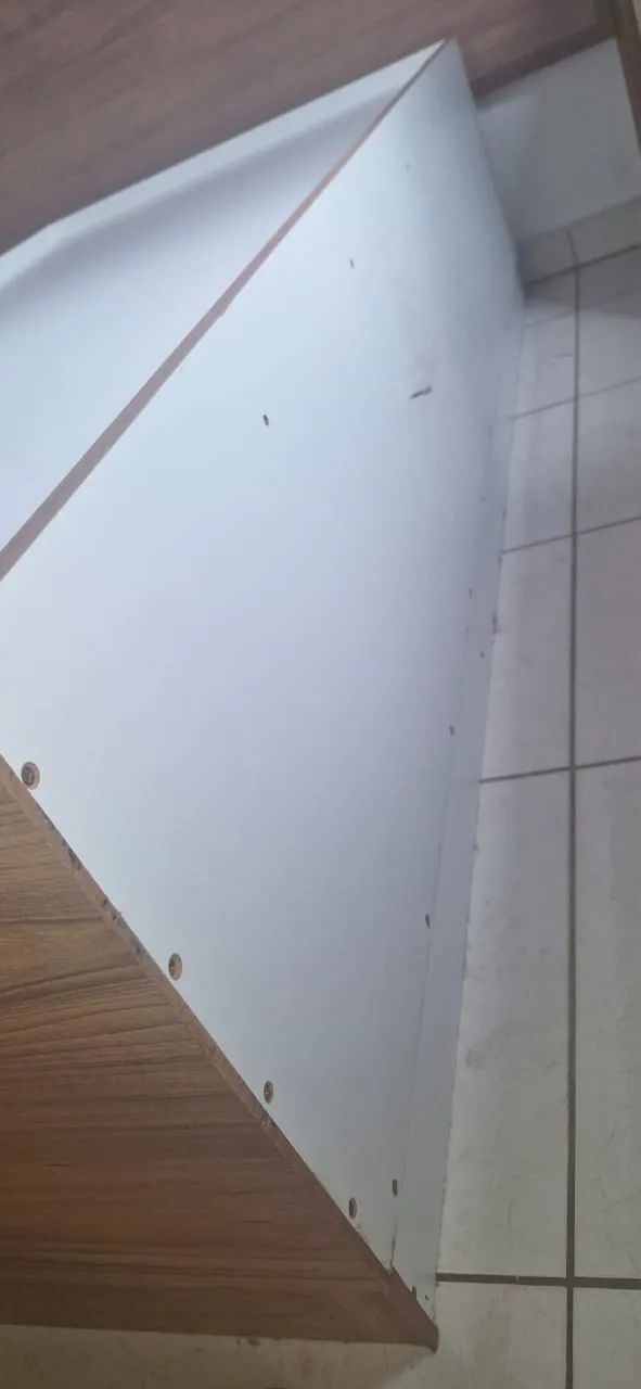 Cama de solteiro com compartimento com portas - Confeccionada em Marcenaria