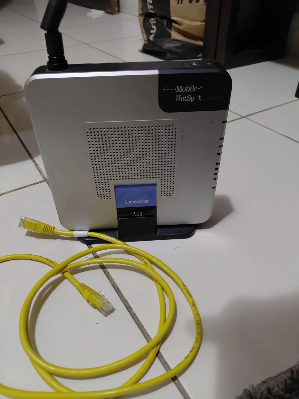 Modem cisco wireless-G Linksys com 2 ports para Phone 