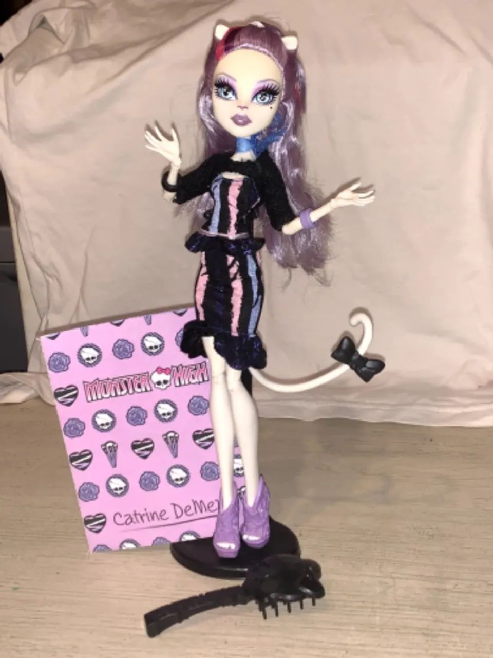 Monster High Catrine DeMew Original Mattel + Diário e Suporte - Foto 4