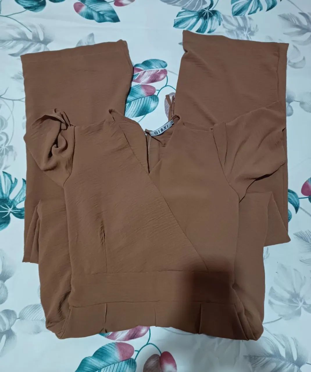 Vendo Macacão Pantalona Novo