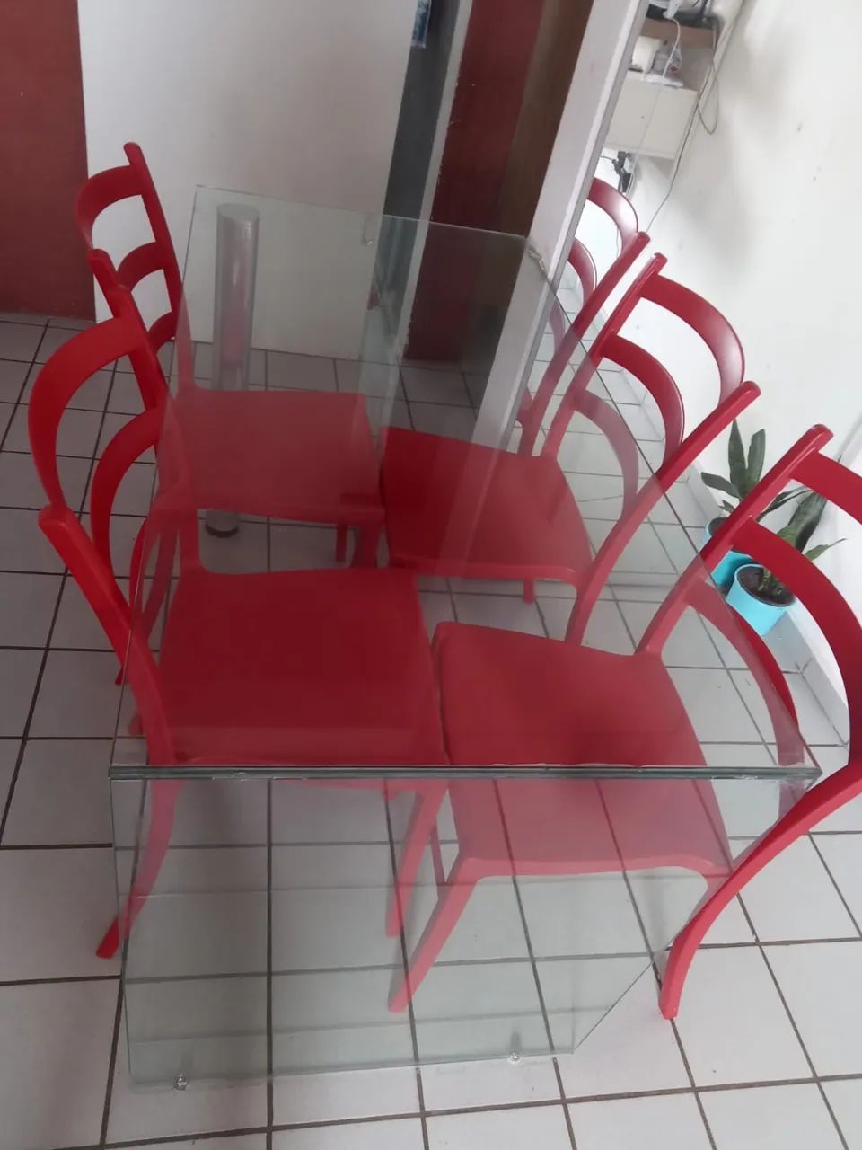 Mesa de vidro com as cadeiras Tramontina  - Foto 4