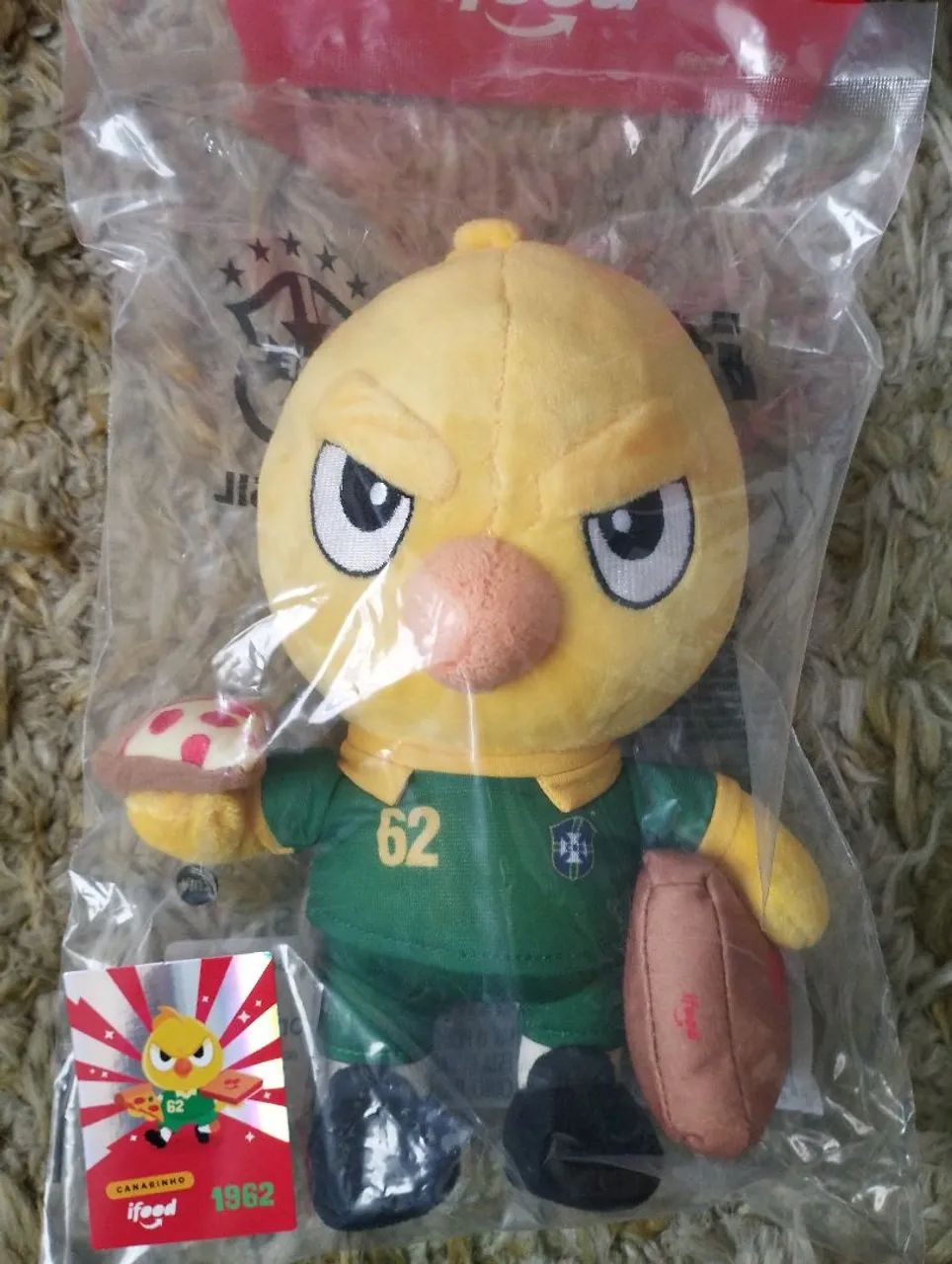 Canarinho do Ifood Copa de 62 com o card - Foto 2