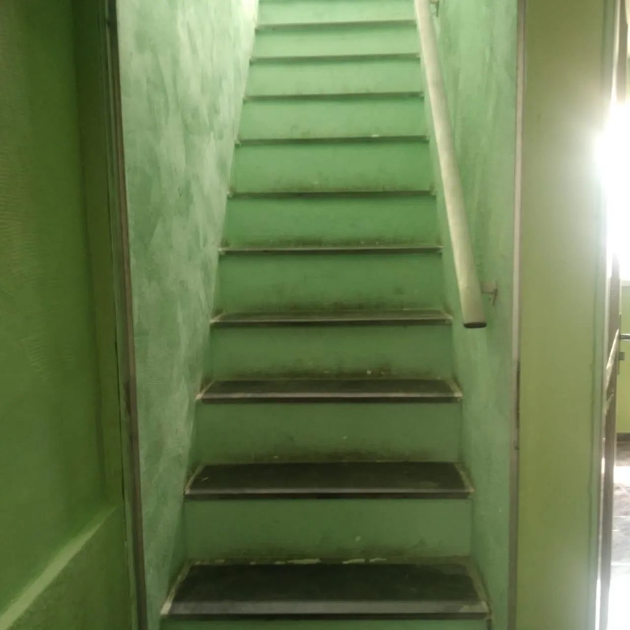Casa grande e bem localizada em Bento Ribeiro - Foto 2